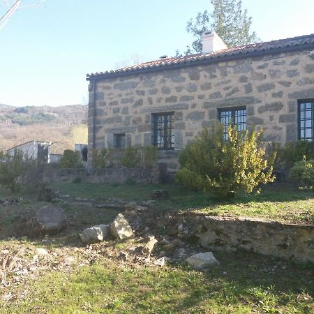 Casa Rural De Benjamin Palencia Villafranca de la Sierra Экстерьер фото